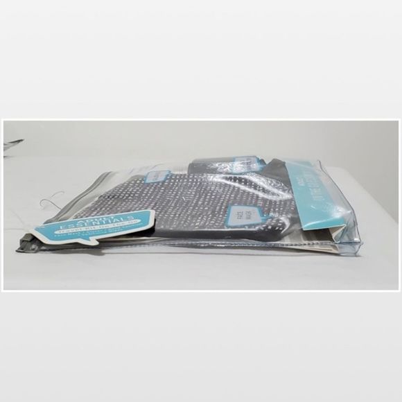 New Adult Mask & Essentials Travel Kit Acce - Picture 5 of 12